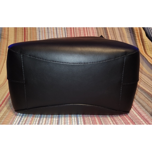 NWT DKNY Black Leather Hobo Shoulder Handbag Black w/ Silver Chain Accent - Picture 5 of 16